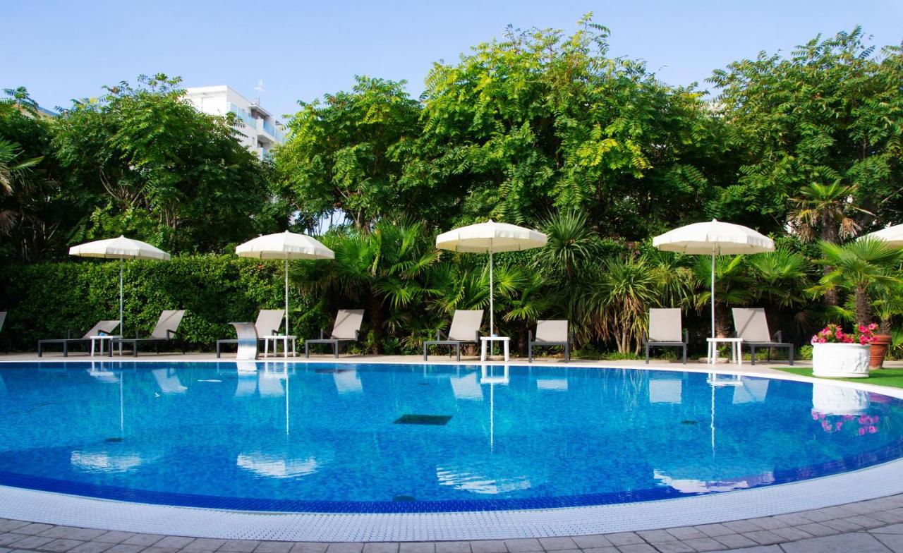 Hotel Helios Lido di Jesolo Exteriör bild