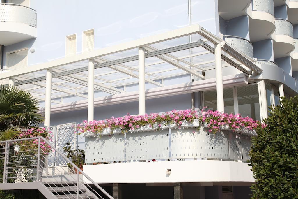 Hotel Helios Lido di Jesolo Exteriör bild