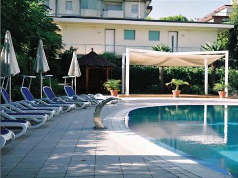 Hotel Helios Lido di Jesolo Exteriör bild