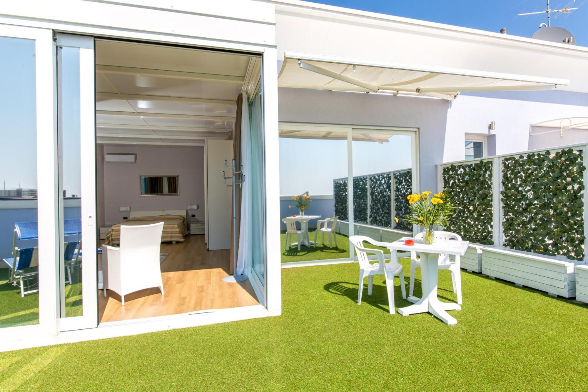 Hotel Helios Lido di Jesolo Rum bild