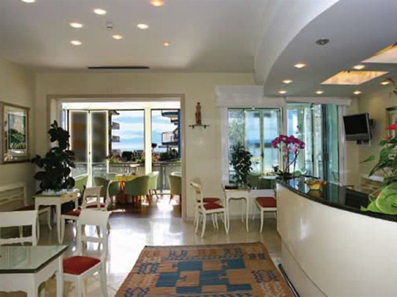 Hotel Helios Lido di Jesolo Exteriör bild