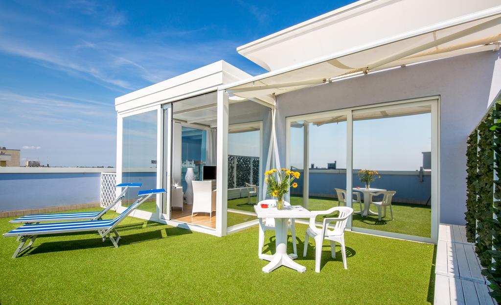 Hotel Helios Lido di Jesolo Exteriör bild