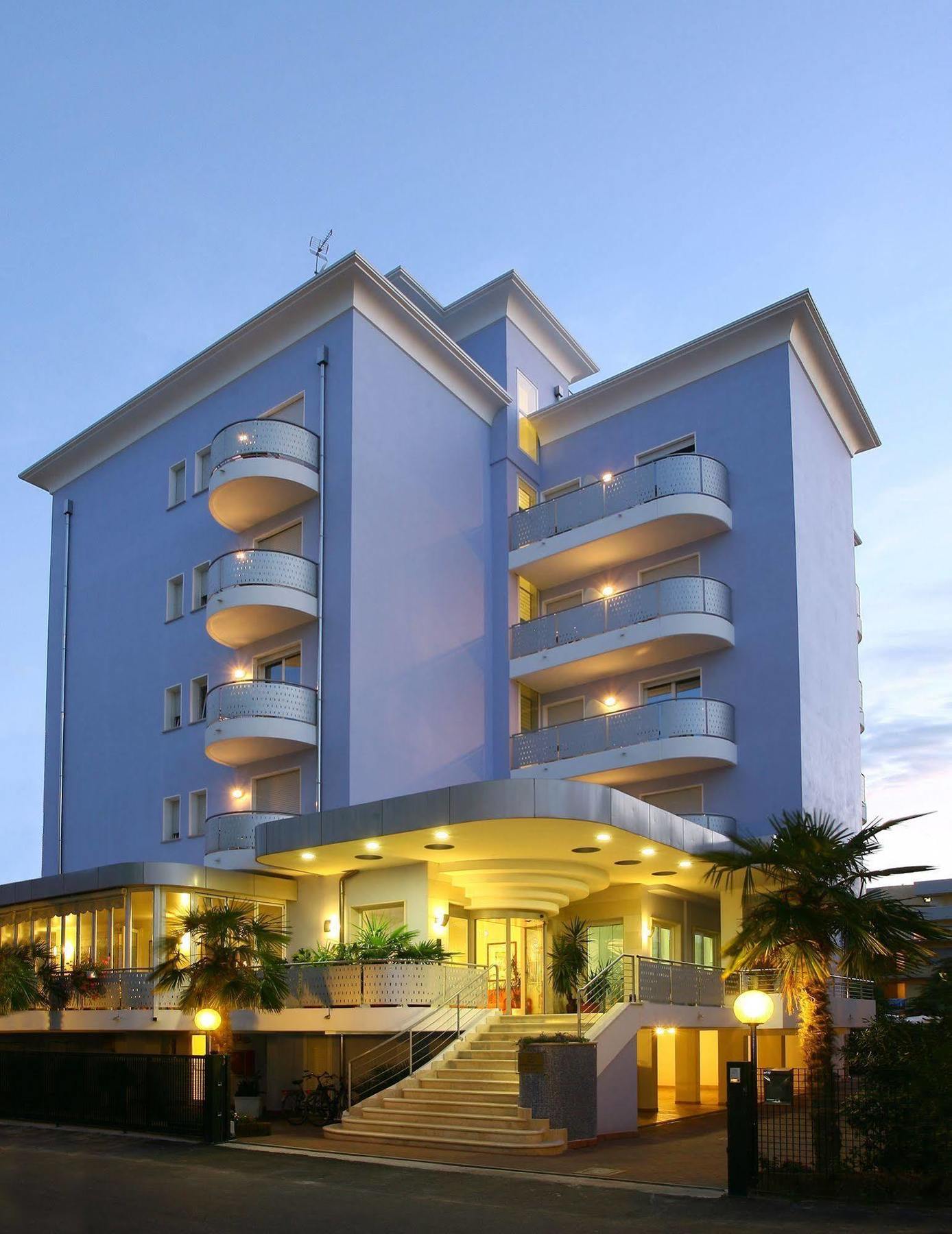 Hotel Helios Lido di Jesolo Exteriör bild