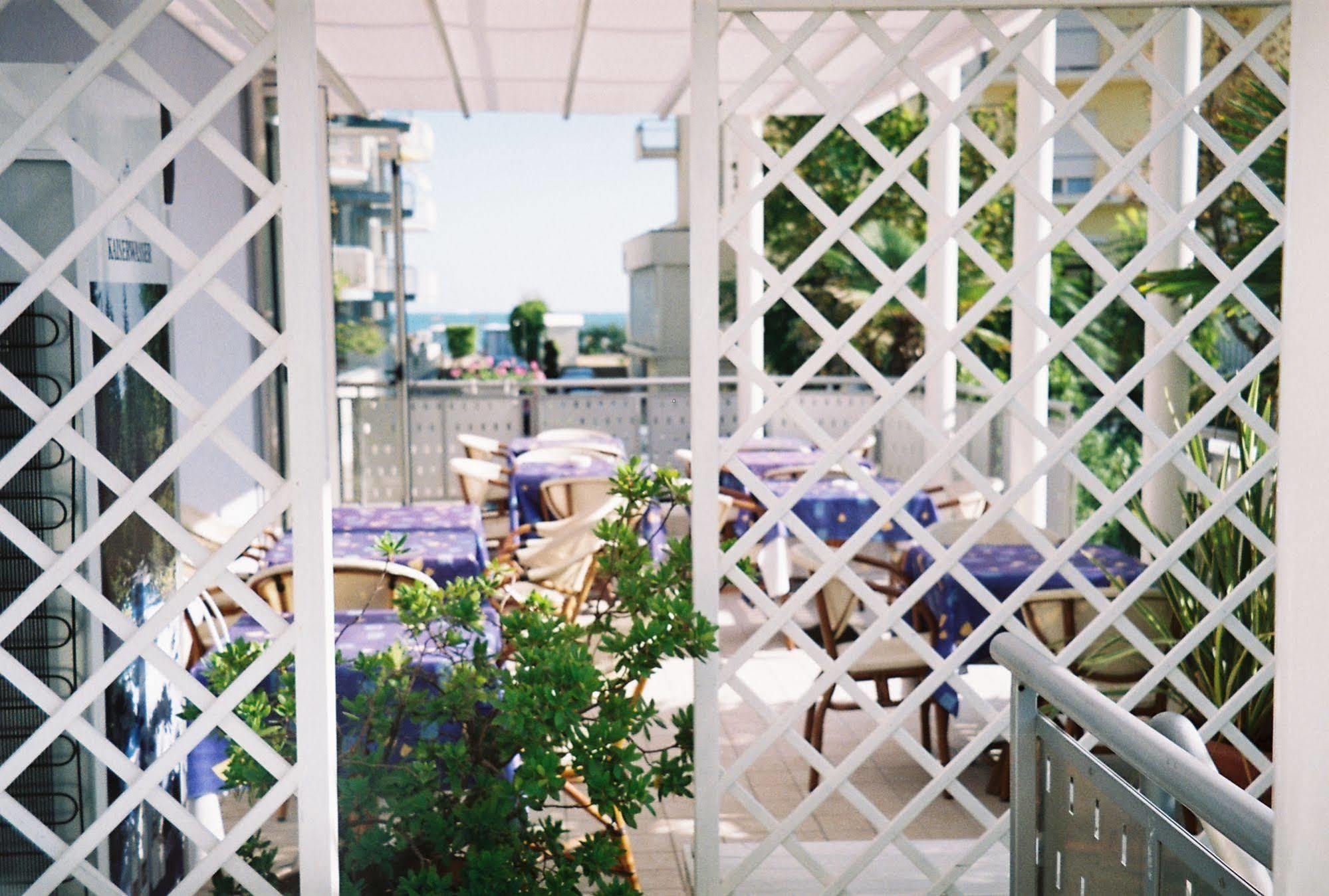 Hotel Helios Lido di Jesolo Exteriör bild